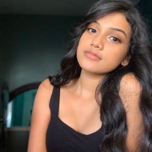 Meet your Posher, Isabel